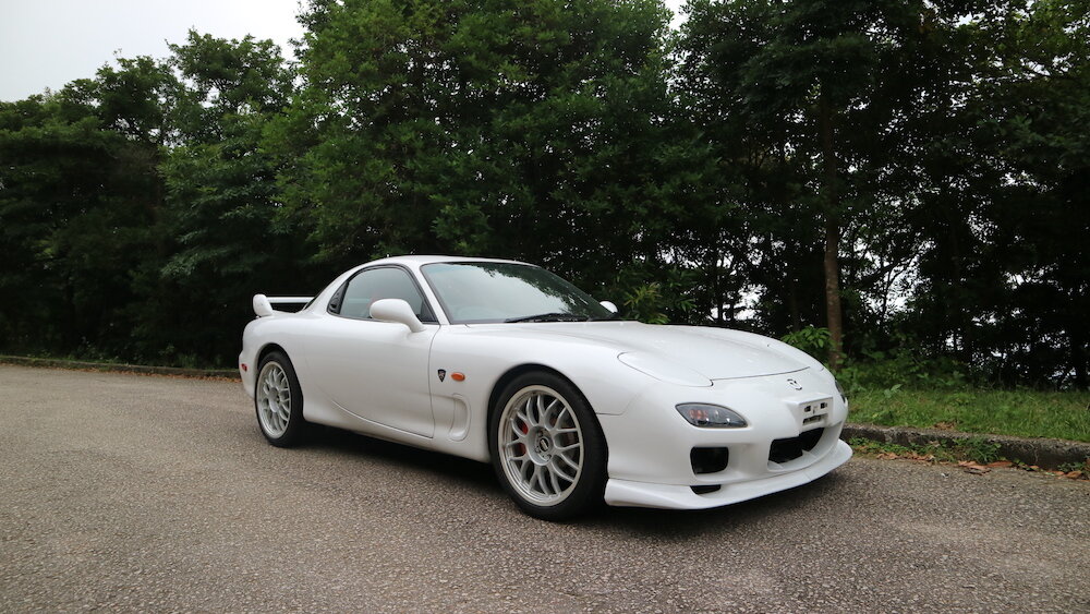 Classicsracer-2002-Mazda-RX7-Spirit-R-1.JPG