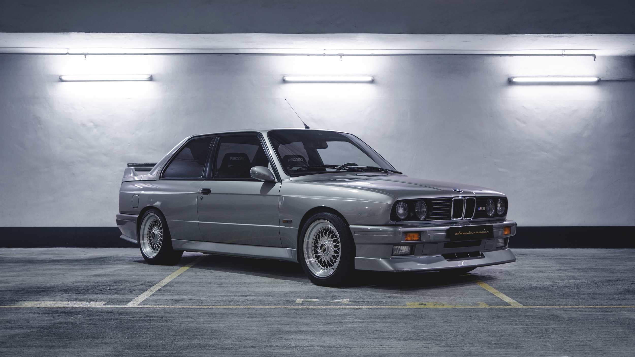 inventory_bmw_e30_m3_04.jpg