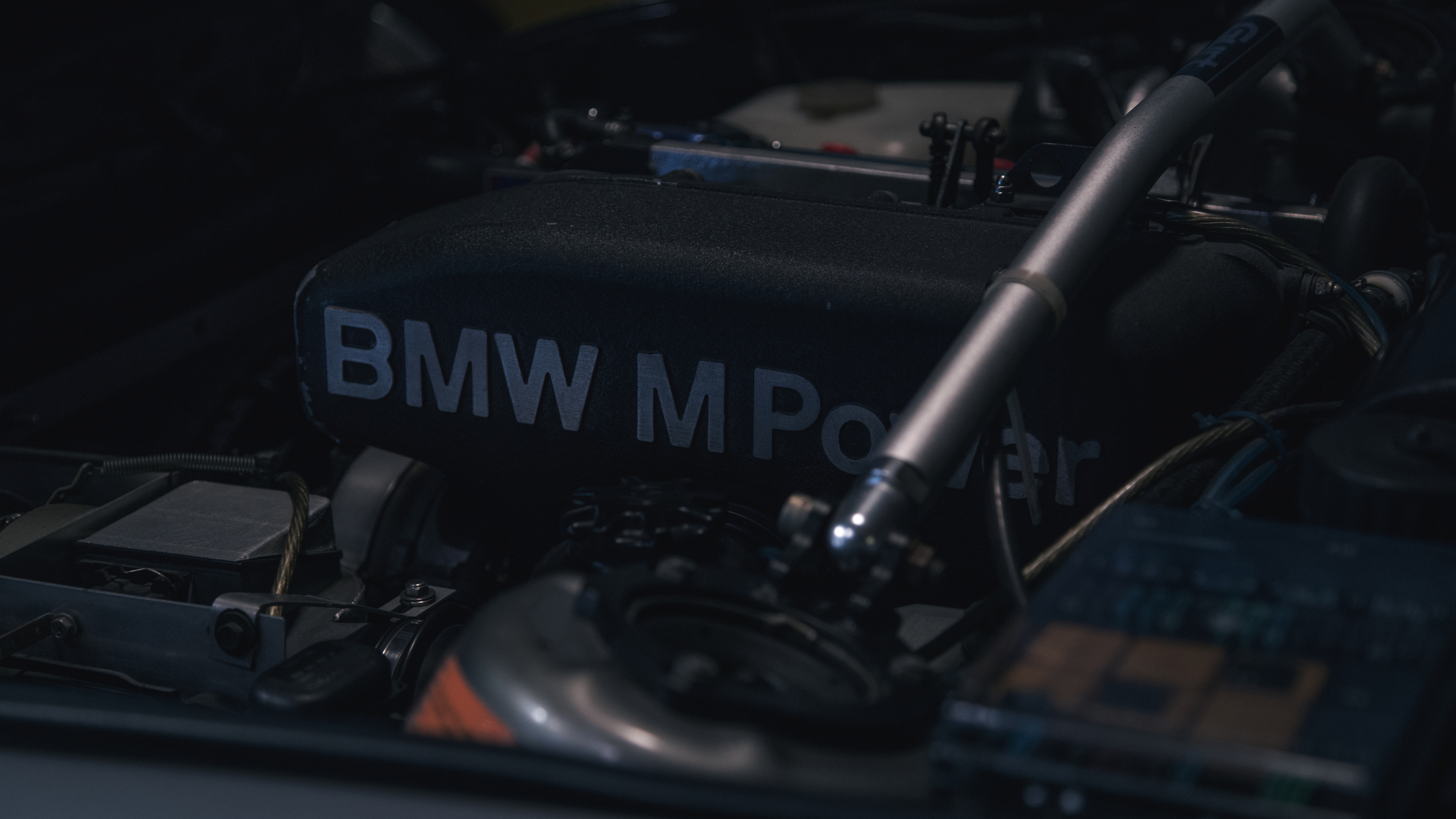 inventory_bmw_e30_m3_08.jpg